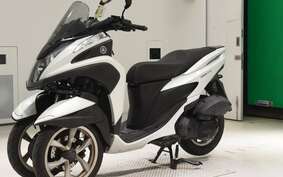 YAMAHA TRICITY 125 SE82J