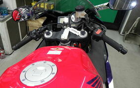 HONDA CBR900RR 3 2000 SC44