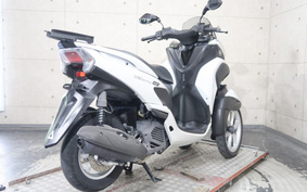 YAMAHA TRICITY 125 SE82J