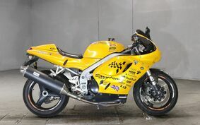 TRIUMPH DAYTONA T595 1999 TE502