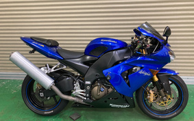 KAWASAKI NINJA ZX 10 R 2004 ZXT00C