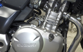 SUZUKI GSR250S