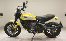 DUCATI SCRAMBLER ICON 2015