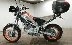 YAMAHA TRICKER DG16J