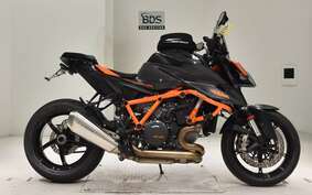 KTM 1290 SUPER DUKE R 2020