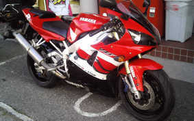 YAMAHA YZF-R1 2000 RN04