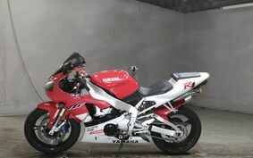 YAMAHA YZF-R1 1999 RN011