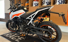 KTM 390 DUKE 2024 JPJ40