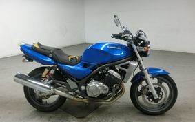 KAWASAKI BALIUS 250 Gen.2 2002 ZR250B