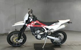 HUSQVARNA SM250R 不明