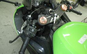 KAWASAKI NINJA ZX-6R