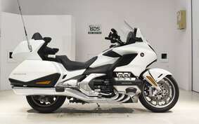 HONDA GL 1800 GOLD WING TOUR DCT 2021 SC79