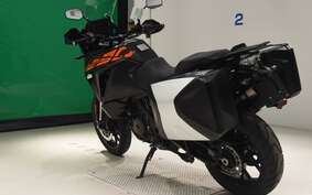 KTM 1290 SUPER ADVENTURE S 2019