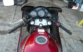 SUZUKI RF900R 2001 GT73A