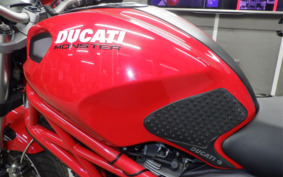 DUCATI MONSTER 1100 2010