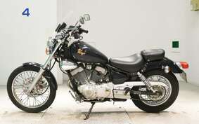 YAMAHA VIRAGO 250 3DM