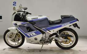 YAMAHA FZR250 2KR