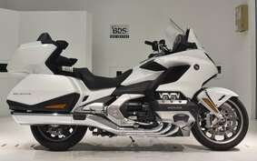 HONDA GL 1800 GOLD WING TOUR DCT 2021 SC79