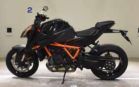 KTM 1290 SUPER DUKE R V3940