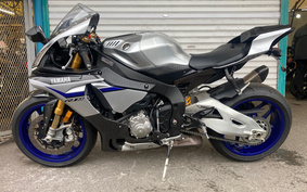 YAMAHA YZF-R1 M 2015 RN40