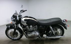 TRIUMPH BONNEVILLE T100 2004 J902TM