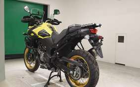 SUZUKI DL650 ( V-Strom 650 ) 2022 C733M