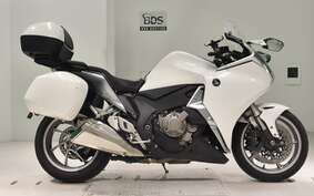 HONDA VFR1200F DCT 2010 SC63