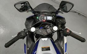 YAMAHA YZF-R25 RG10J