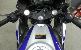 YAMAHA YZF-R25 RG10J