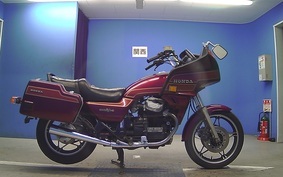 HONDA GL 700 WING INTERSTATE S 2000 RC10