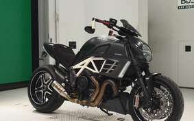 DUCATI DIAVEL AMG 2012