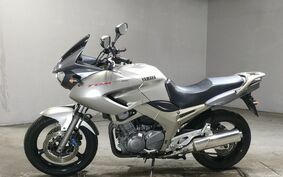 YAMAHA TDM900 2003 RN08