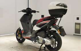 APRILIA SR125 MOTARD M703