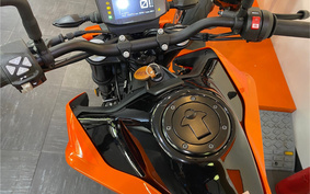 KTM 790 DUKE 2023 TU740