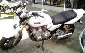 YAMAHA XJR1300 2001 RP01J