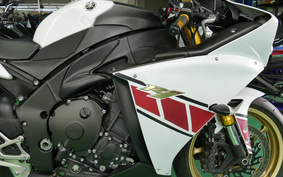 YAMAHA YZF-R1 2015 RN23