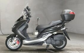 YAMAHA S-MAX SG27