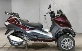 PIAGGIO MP3 250 RL M472