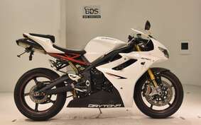 TRIUMPH DAYTONA 675 R 2011