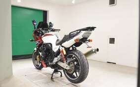 HONDA CB400 SUPER BOLDOR A 2015 NC42