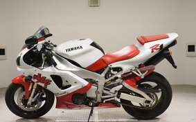 YAMAHA YZF-R1 1998 RN01