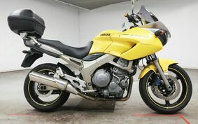 YAMAHA TDM900 2002 RN08