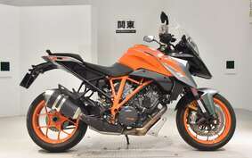 KTM 1290 SUPER DUKE GT V6940