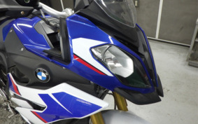 BMW S1000XR 2020