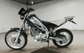 YAMAHA TRICKER DG16J