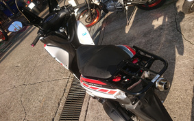 YAMAHA TRICITY 125 SE78