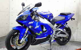 YAMAHA YZF-R1 2001 RN04