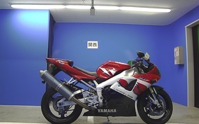 YAMAHA YZF-R1 2001 RN04