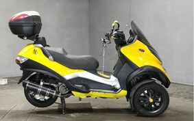 PIAGGIO MP3 250 LT M641