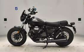 MOTO GUZZI V9 BOBBER 2022